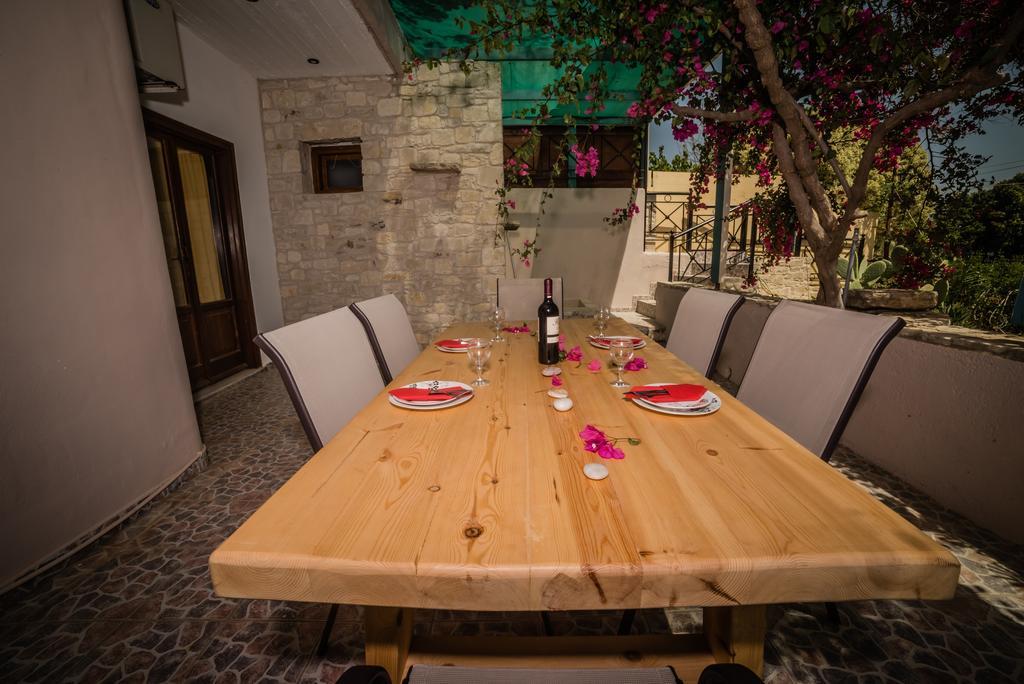 פיטסידיה Bodikos Villas & Apartments מראה חיצוני תמונה