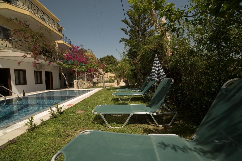 פיטסידיה Bodikos Villas & Apartments מראה חיצוני תמונה