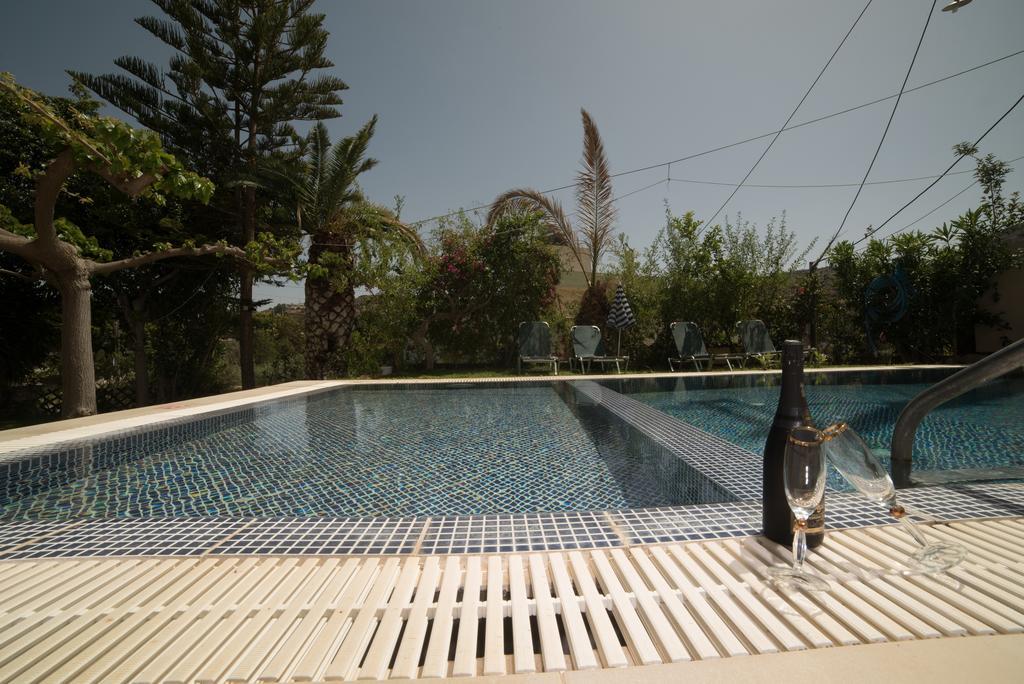 פיטסידיה Bodikos Villas & Apartments מראה חיצוני תמונה