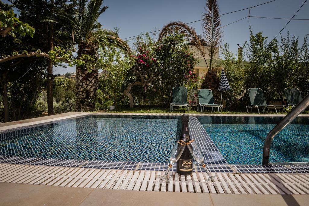 פיטסידיה Bodikos Villas & Apartments מראה חיצוני תמונה