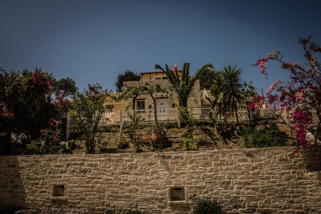 פיטסידיה Bodikos Villas & Apartments מראה חיצוני תמונה